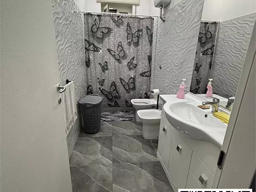 Immagine 8 di Appartamento in vendita  a Napoli