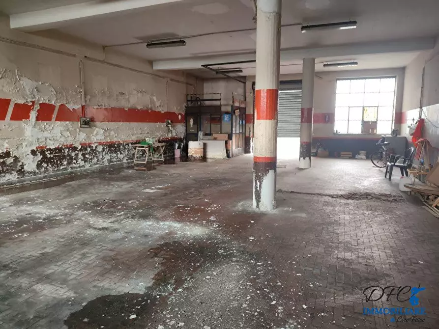 Immagine 7 di Attività artigianale in affitto  a Afragola