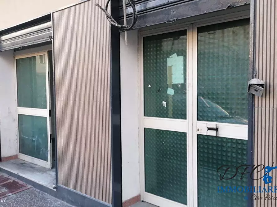 Immagine 7 di Negozio in affitto  a Afragola