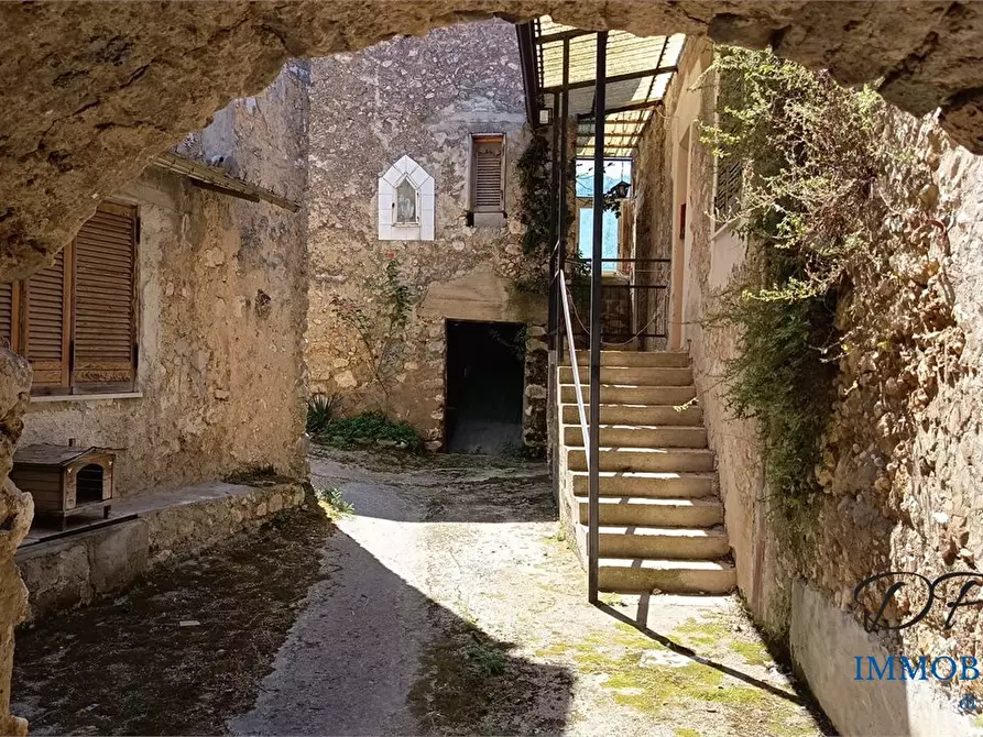 Immagine 1 di Appartamento in vendita  a Sant'agata De' Goti