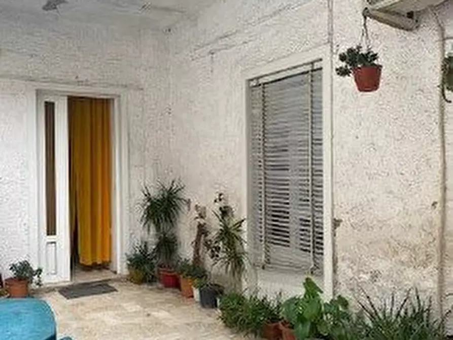 Immagine 3 di Appartamento in vendita  a Mondragone