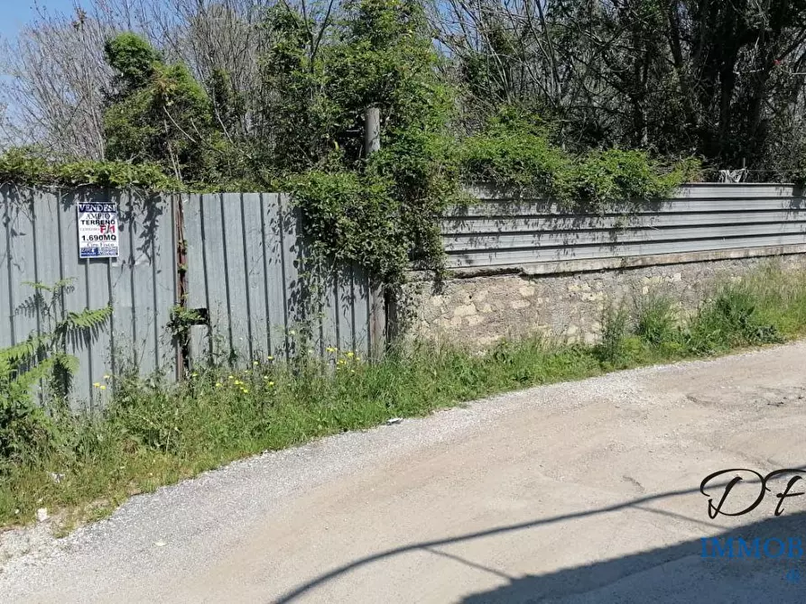 Immagine 1 di Terreno in vendita  a Frattamaggiore