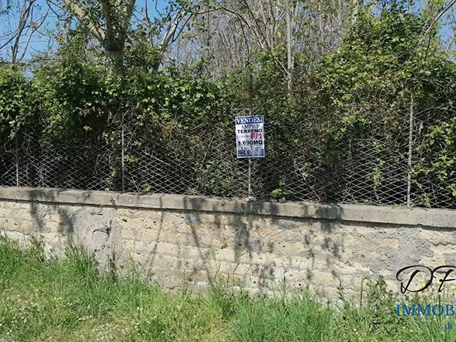 Immagine 8 di Terreno in vendita  a Frattamaggiore