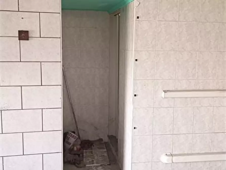 Immagine 5 di Negozio in vendita  a Afragola