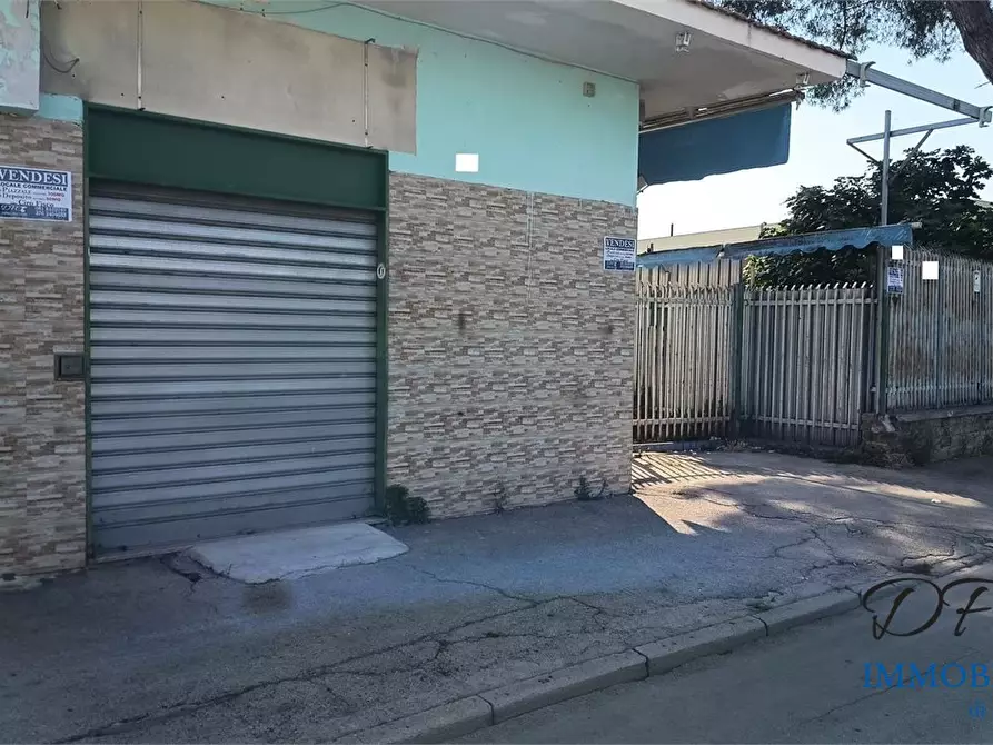 Immagine 2 di Negozio in vendita  a Afragola