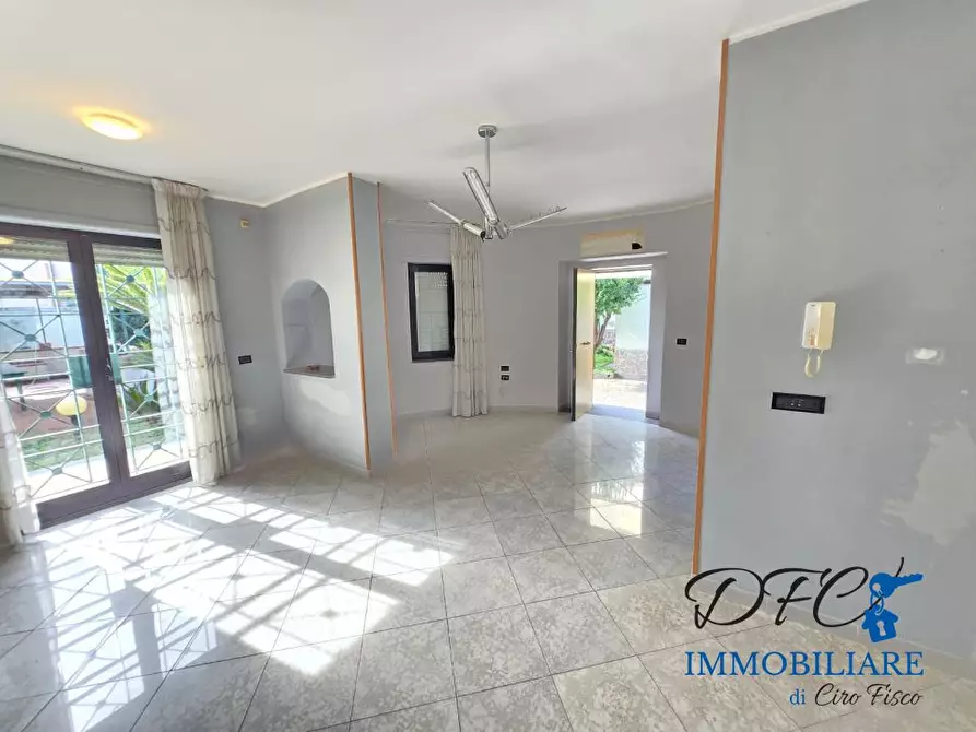 Immagine 6 di Villa in vendita  a Casoria