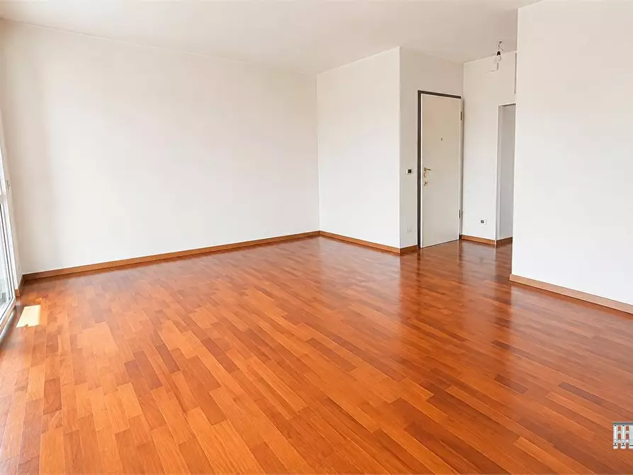 Immagine 7 di Appartamento in vendita  a Milano