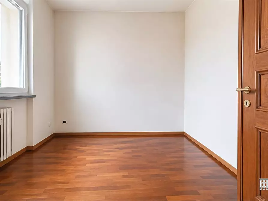 Immagine 6 di Appartamento in vendita  a Milano