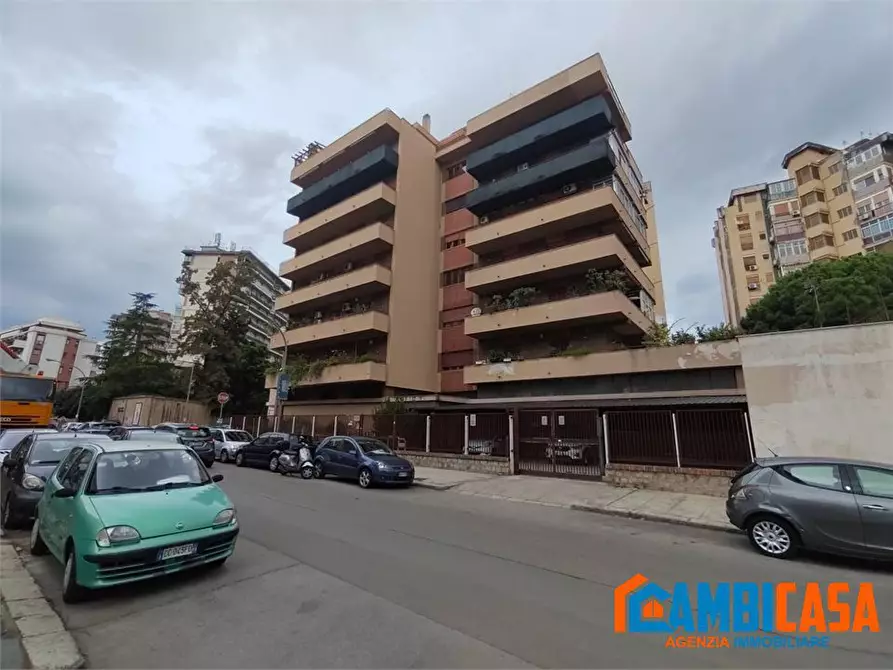 Immagine 1 di Appartamento in vendita  a Palermo