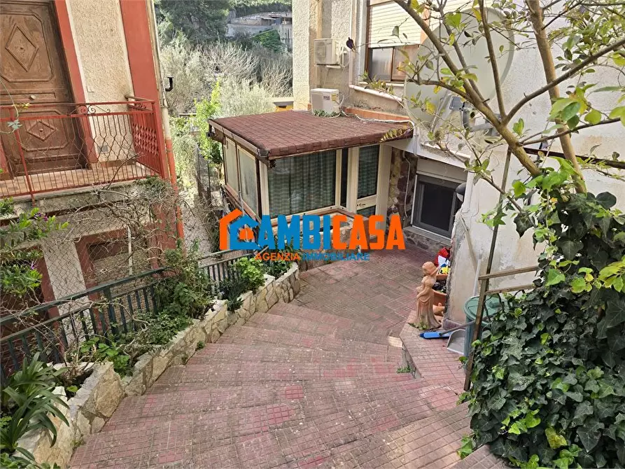 Immagine 1 di Appartamento in vendita  a Palermo