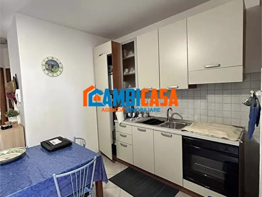 Immagine 6 di Villa in vendita  a Campofelice Di Roccella