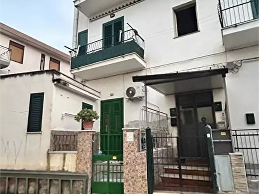 Immagine 1 di Appartamento in vendita  a Palermo