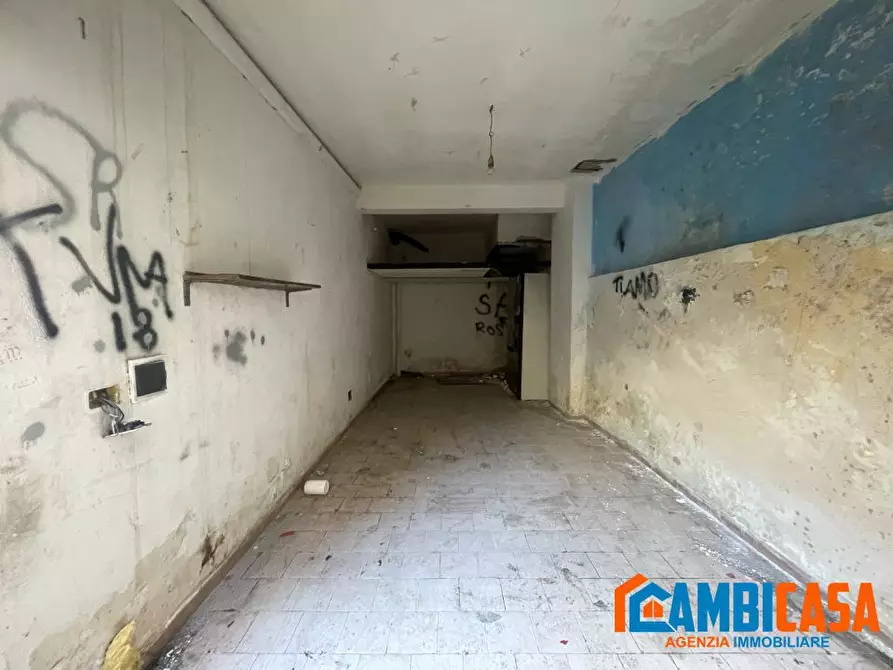 Immagine 1 di Garage in vendita  a Palermo