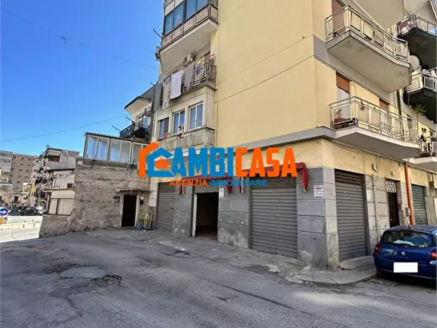 Immagine 1 di Magazzino in vendita  a Palermo