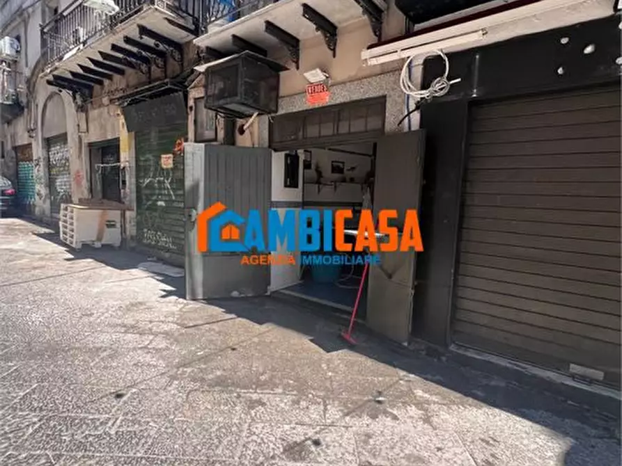 Immagine 4 di Magazzino in vendita  a Palermo