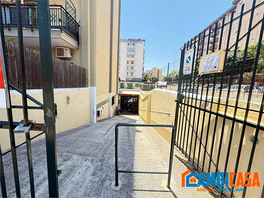 Immagine 7 di Negozio in vendita  a Palermo