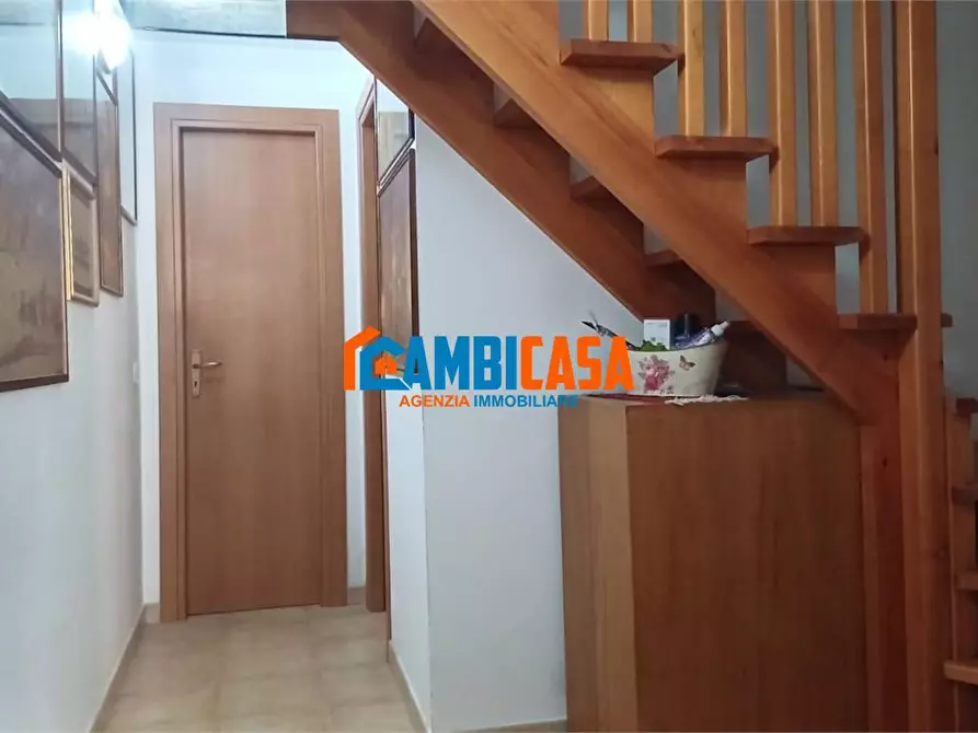Immagine 8 di Villa in vendita  a Campofelice Di Roccella