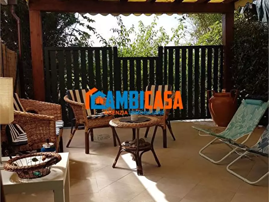 Immagine 10 di Villa in vendita  a Campofelice Di Roccella