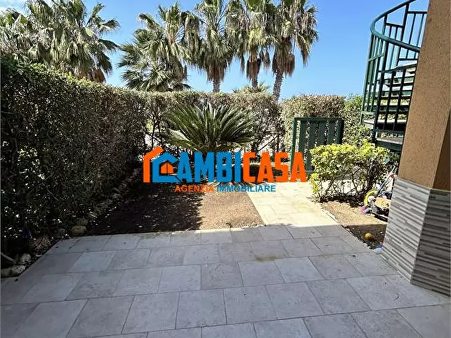 Immagine 3 di Villa in vendita  a Campofelice Di Roccella