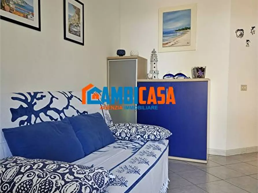 Immagine 8 di Villa in vendita  a Campofelice Di Roccella