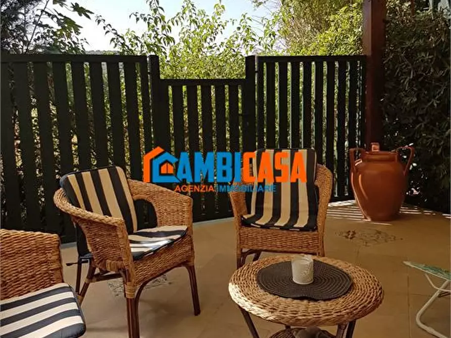 Immagine 10 di Villa in vendita  a Campofelice Di Roccella