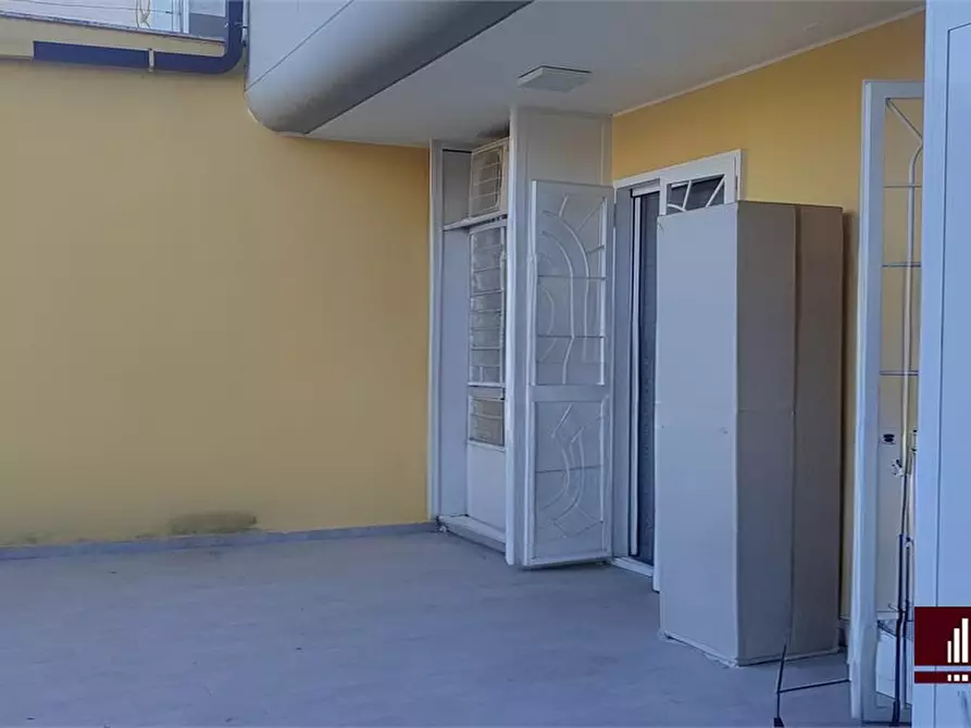 Immagine 5 di Appartamento in vendita  160 a Bari