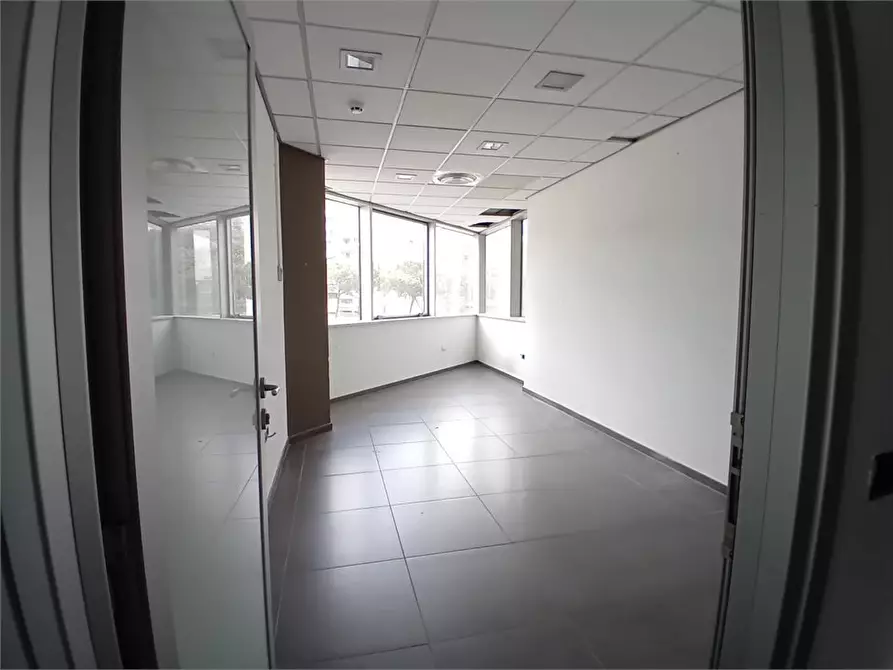 Immagine 3 di Ufficio in affitto  11 a Napoli