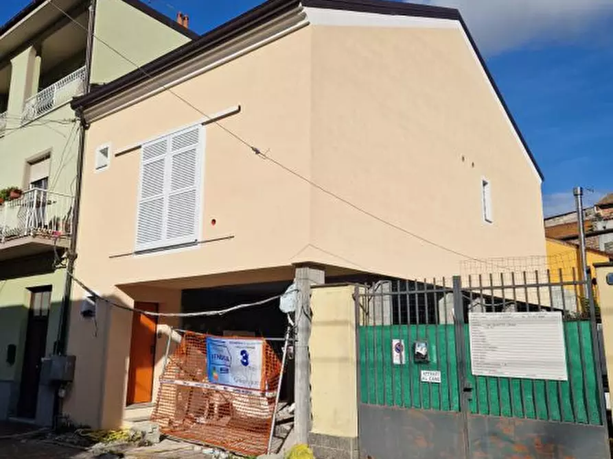 Immagine 1 di Casa semindipendente in vendita  a Villanova D'albenga