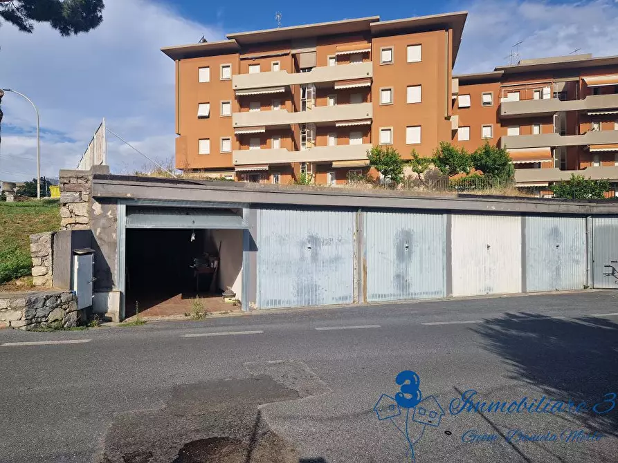 Immagine 2 di Garage in vendita  a Loano