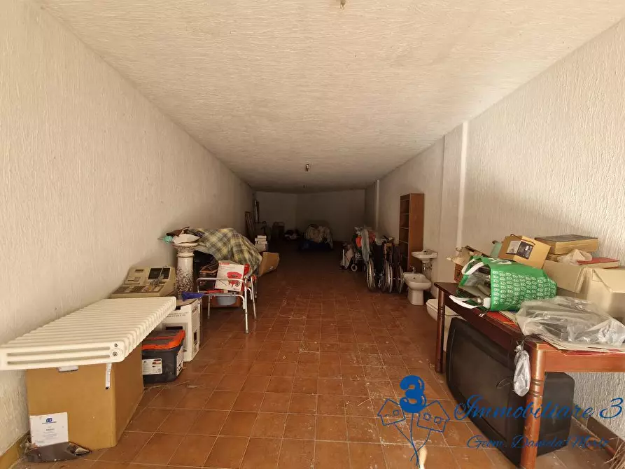Immagine 4 di Garage in vendita  a Loano