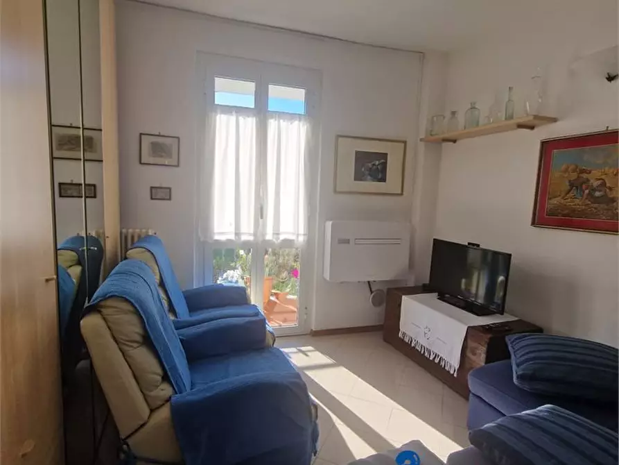 Immagine 8 di Casa indipendente in vendita  a Albenga