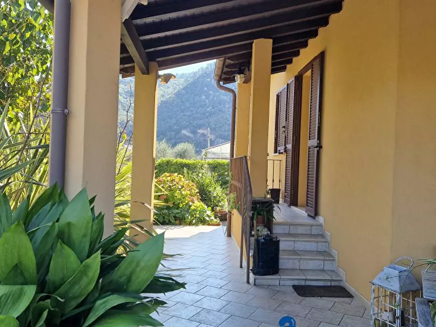 Immagine 9 di Villa in vendita  a Villanova D'albenga