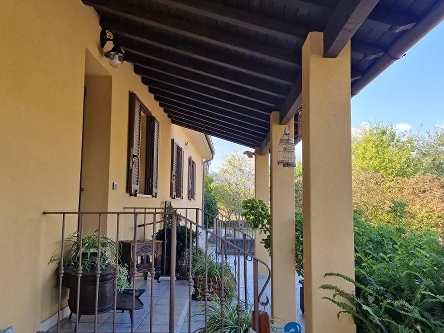 Immagine 8 di Villa in vendita  a Villanova D'albenga