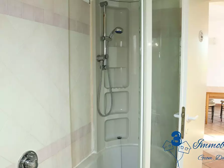 Immagine 10 di Casa indipendente in vendita  a Albenga