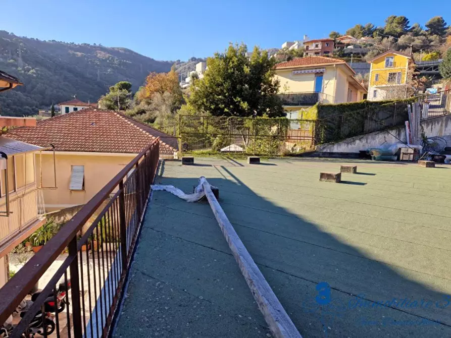Immagine 8 di Magazzino in vendita  a Alassio