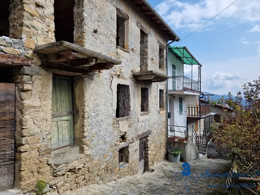Immagine 4 di Rustico / casale in vendita  a Mendatica