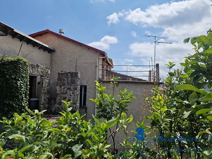 Immagine 1 di Rustico / casale in vendita  a Ranzo