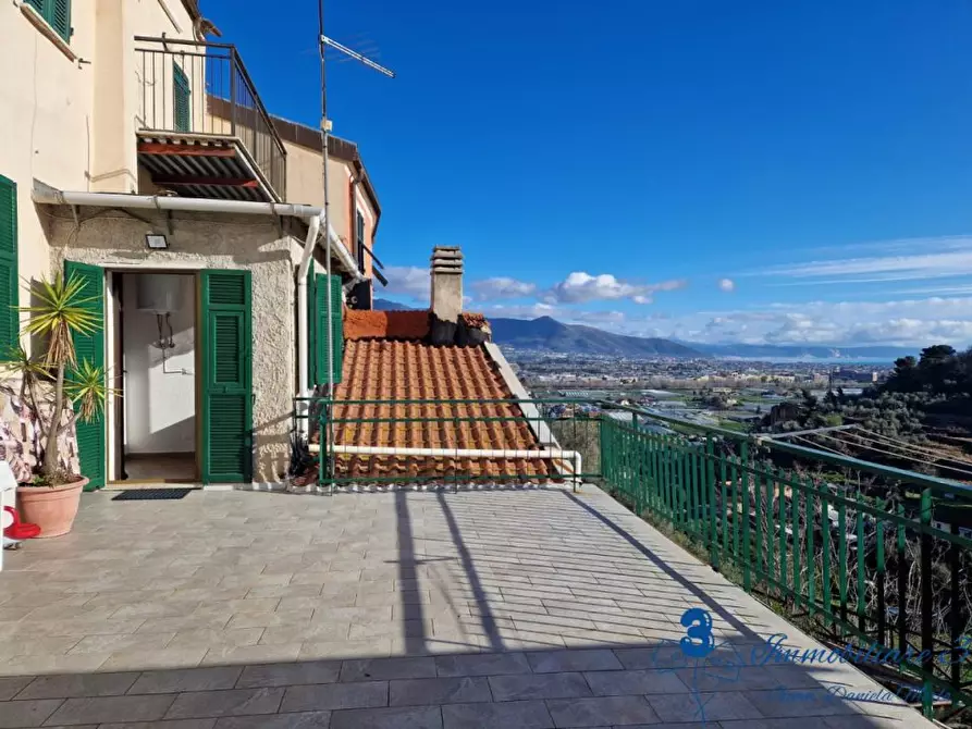Immagine 1 di Rustico / casale in vendita  a Albenga