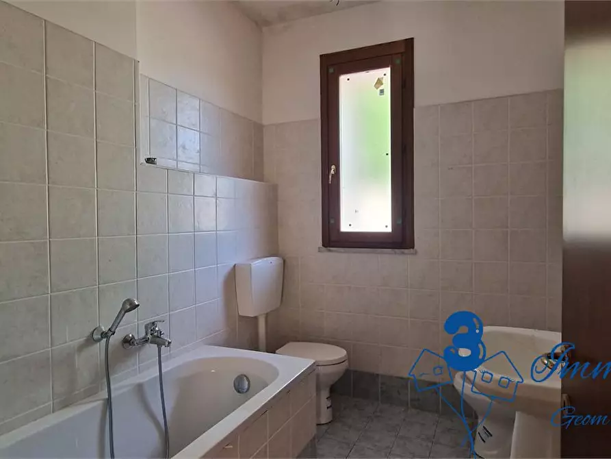 Immagine 8 di Villetta a schiera in vendita  a Villanova D'albenga
