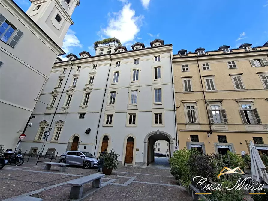 Immagine 2 di Garage in affitto  20 a Torino