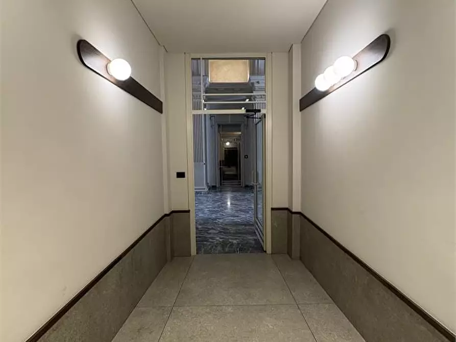 Immagine 5 di Appartamento in vendita  41 a Torino