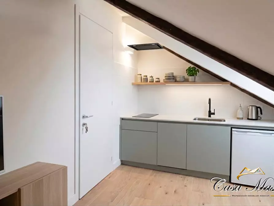 Immagine 2 di Appartamento in vendita  33 a Torino