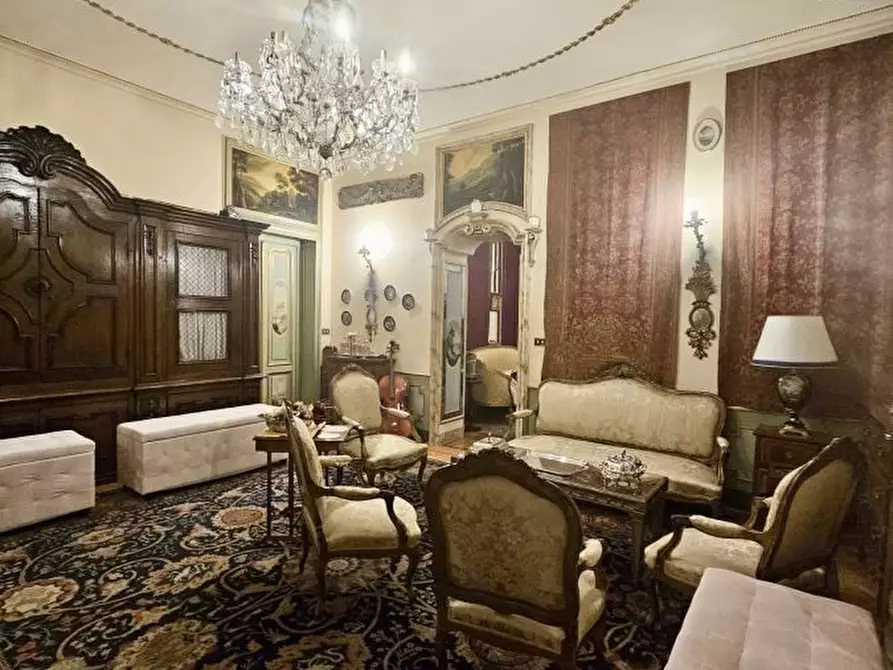 Immagine 9 di Appartamento in vendita  16 a Torino