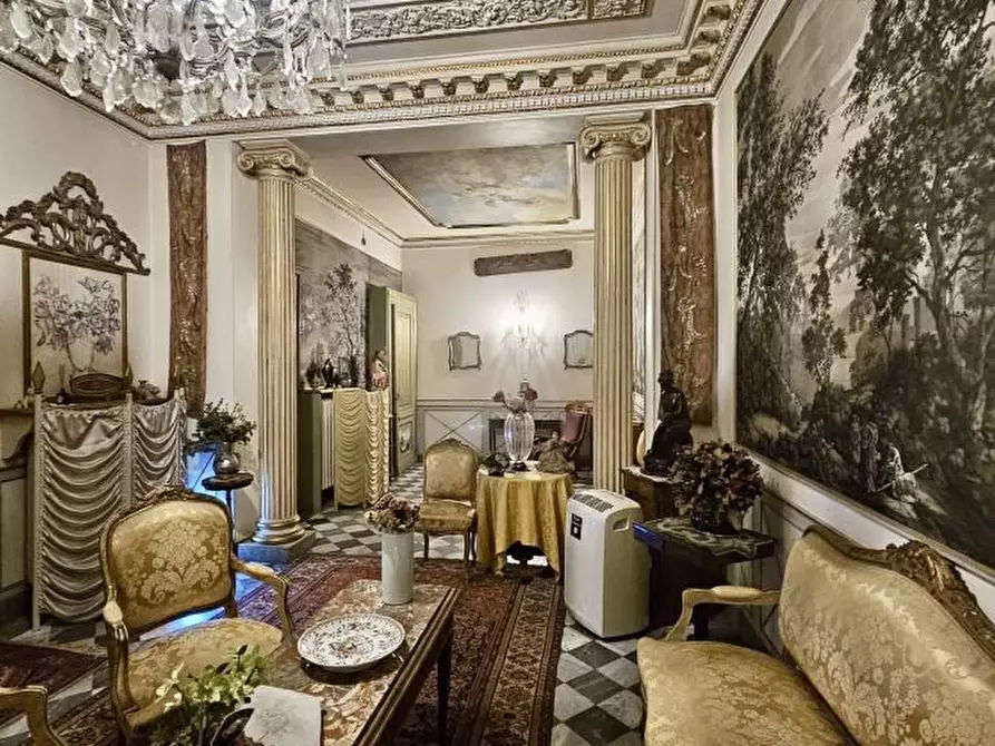 Immagine 6 di Appartamento in vendita  16 a Torino