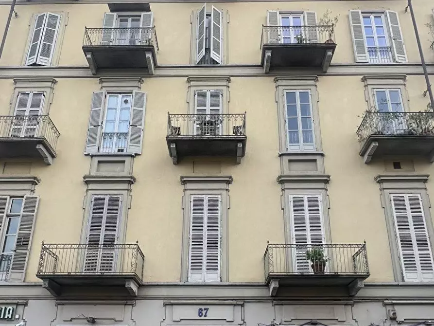 Immagine 7 di Appartamento in vendita  67 a Torino