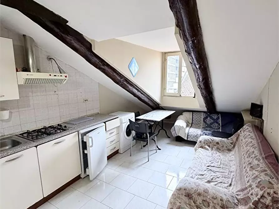 Immagine 2 di Appartamento in vendita  33 a Torino