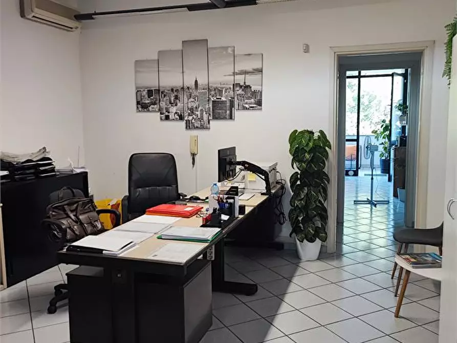Immagine 4 di Ufficio in vendita  17 a Torino