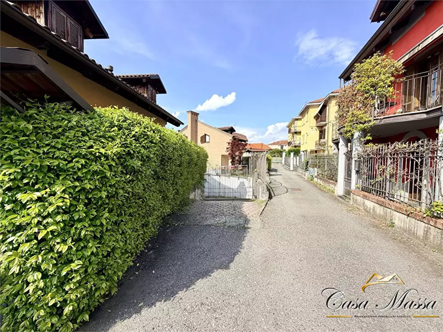 Immagine 3 di Villa in vendita  15 a San Mauro Torinese