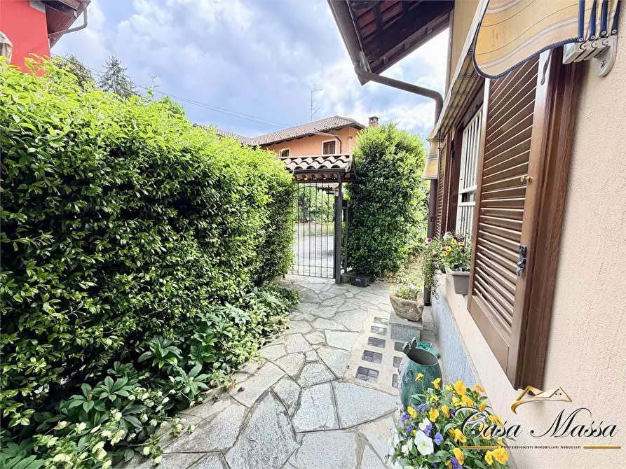 Immagine 2 di Villa in vendita  15 a San Mauro Torinese