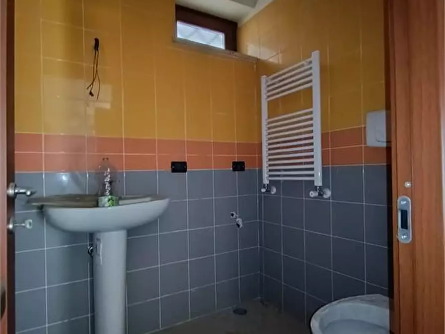 Immagine 9 di Appartamento in vendita  a Marcianise